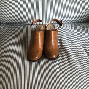 Pierre Dumas brown sling back clog size 9